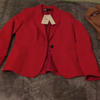 Chaqueta ZARA Roja Talla L