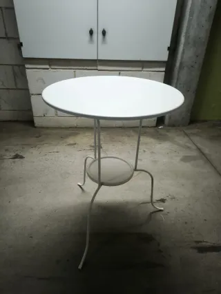 Mesa auxiliar redonda IKEA LINDVED blanca