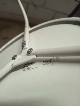 Mesa auxiliar redonda IKEA LINDVED blanca