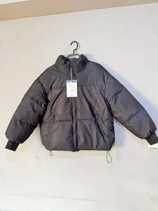 Chaqueta acolchada nueva sin estrenar  negra.