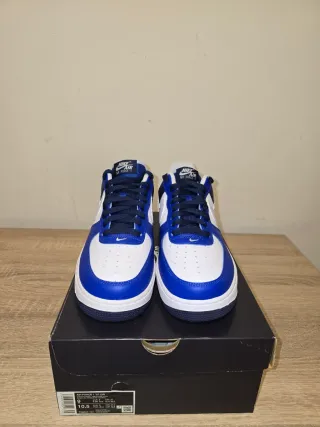 Nike Air Force 1 07 LV8 Azul y Blanco