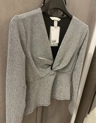 Maglietta H&M argento con nodo