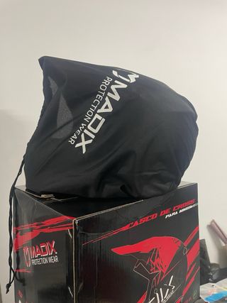 Casco infantil motocross Talla L  NUEVO A ESTRENAR