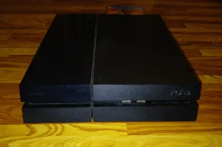 PS4 Fat Negra + Red Dead Redemption 2