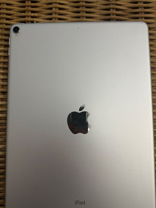 Apple iPad Pro 10.5 256GB + Apple Pencil 1a gen