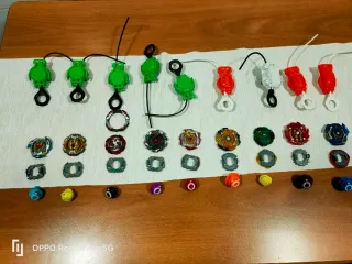 Estadio Beyblade Turbo + 9 peonzas y lanzadores