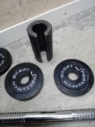 Manubri e dischi palestra