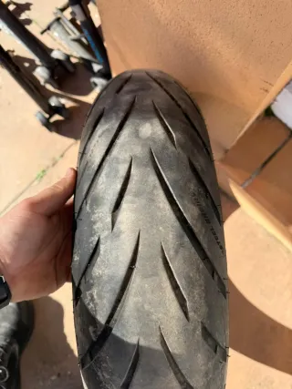 Neumáticos Moto 150/60 y 110/70 ZR17