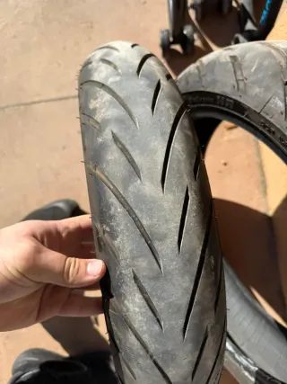 Neumáticos Moto 150/60 y 110/70 ZR17