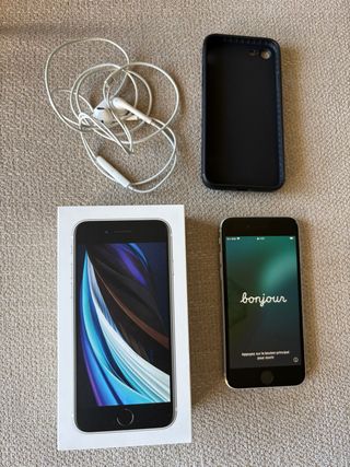 iPhone SE Negro/Blanco + Cascos + Cargador +Funda