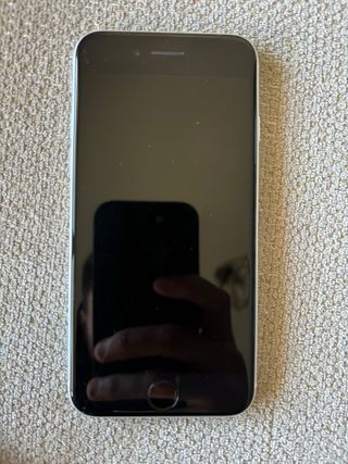 iPhone SE Negro/Blanco + Cascos + Cargador +Funda