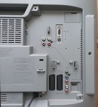 TV LCD Sony Bravia 23" ( venta en mano )