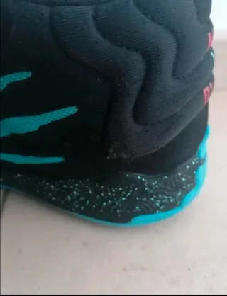 Zapatillas Baloncesto Puma Negras y Turquesa