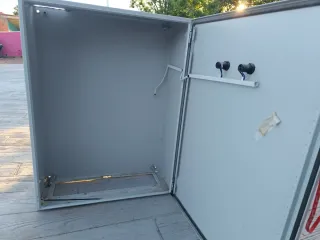 Armario de control eléctrico