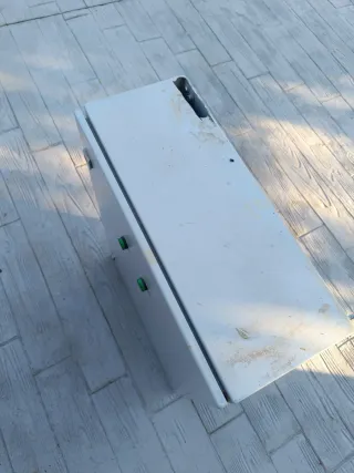 Armario de control eléctrico