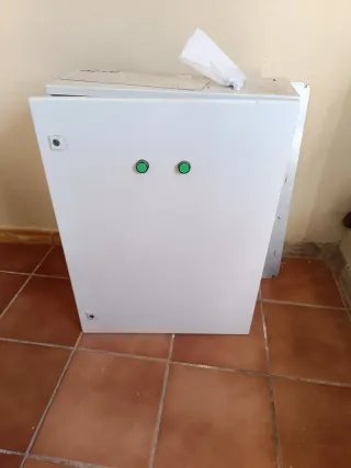 Armario de control eléctrico