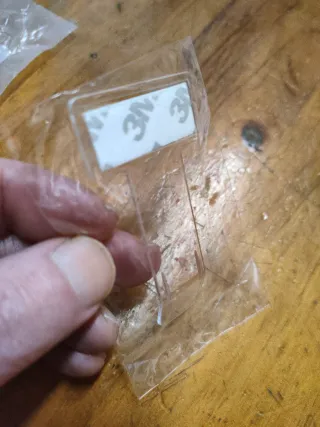 Clip Adhesivo Parabrisas 3M