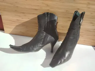 BOTÍN TACON de Piel negro.T.38