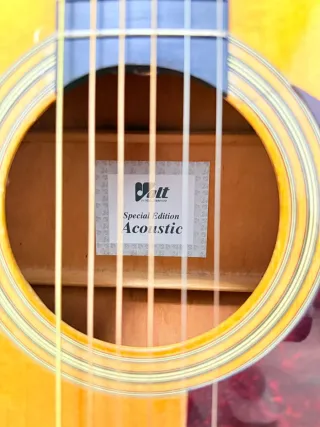 Guitarra Acústica Marrón