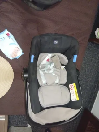 Cuna de carro para bebé y silla de coche