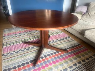 Mesa extensible de teca