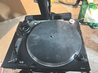 Tocadiscos Fonestar SF-2400B (Correa a cambiar)