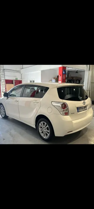 Toyota Verso 2011 190 mil km
