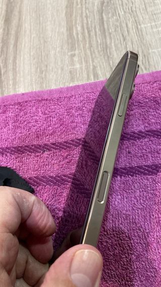 iPhone 16 Pro Max 256GB Dorado. Estado impoluto.