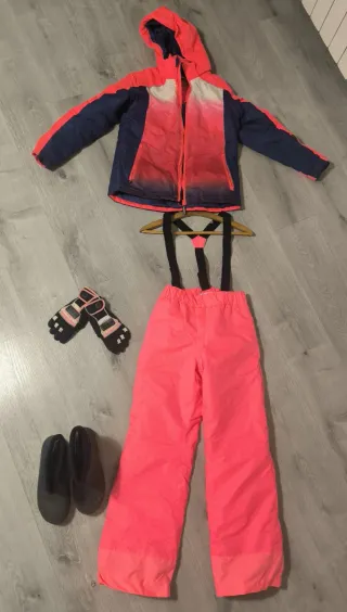 Conjunto esquí: Chaqueta, Mono, Botas y Guantes