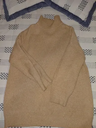 Camisola bege gola alta tamanho único