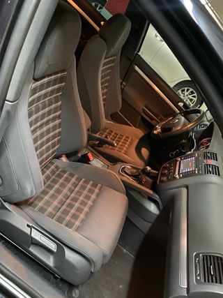 Volkswagen Golf GTI V DSG