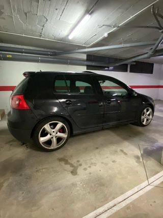 Volkswagen Golf GTI V DSG