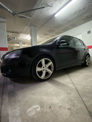 Volkswagen Golf GTI V DSG