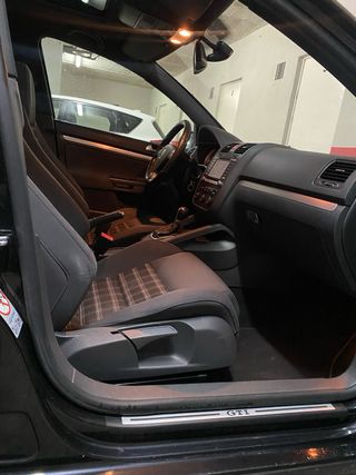 Volkswagen Golf GTI V DSG