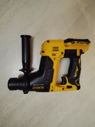 Kit Dewalt 12V DCK2102L2T XR Brushless