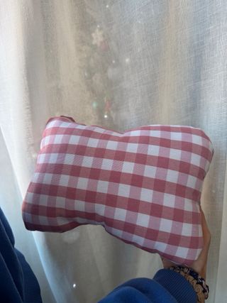 Cojín Cuadros Rosa y Blanco