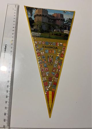 Banderín Valencia plastificado antiguo