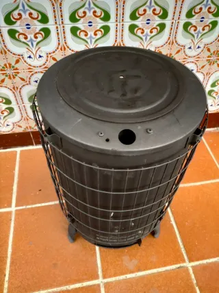 Chimenea de leña redonda