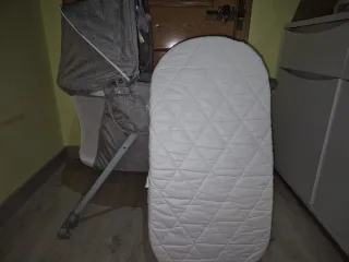 Minicuna Kinderkraft Lovi - Cuna de viaje