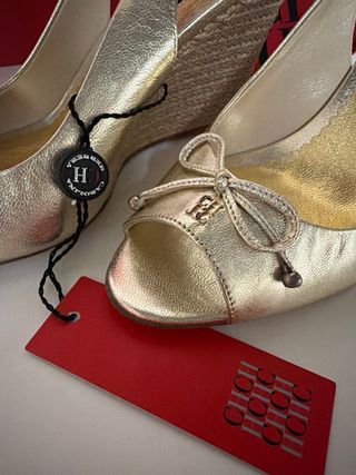 Zapatos CH Talla 38 Dorados NUEVOS