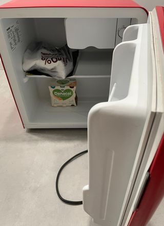 Mininevera Comfee con Congelador