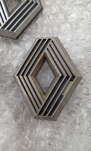 3 Emblemas Renault clásicos