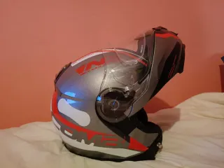 Casco de moto modular NZI (como nuevo)