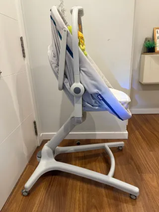 Baby hug 4 en 1 chicco. Trona, hamaca y cuco bebe