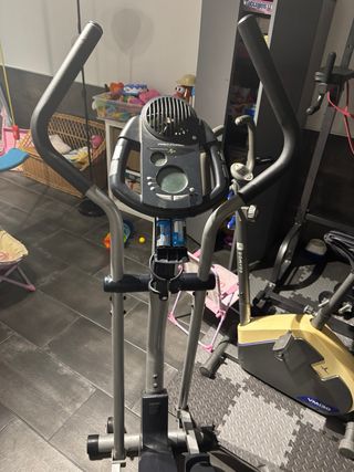 Bicicleta Elíptica Gimnasio