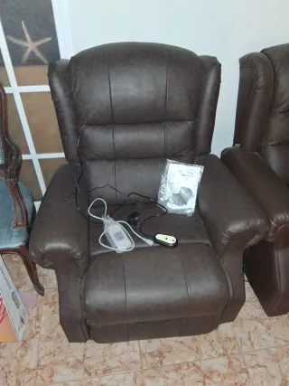 2 Sillones Elevadores Reclinables Cuero
