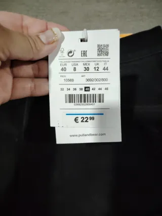 Vaqueros cortos Pull&Bear negro talla 40 de mujer