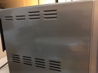 Microondas Samsung con interior cerámico