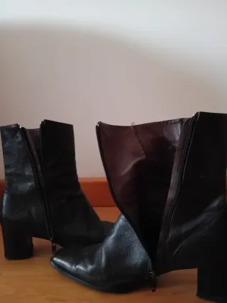Botas de pele castanha