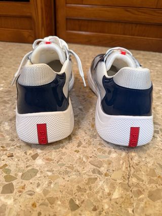 Prada America Cups Azul y Blanco